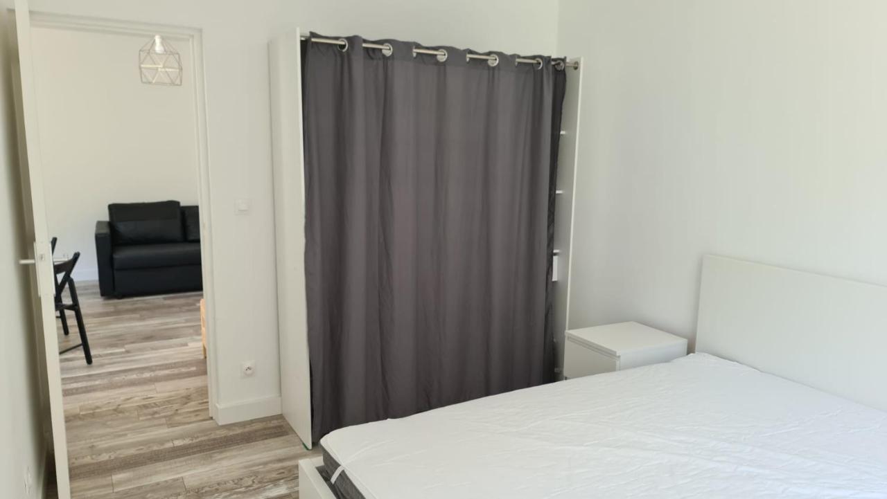 Centre: Beachside Steps From Port Apartment *